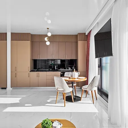 Angels Skyview Near Finest Clubs Area Apartment Mamaia