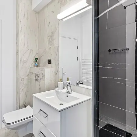 Angels Skyview Near Finest Clubs Area Apartment Mamaia